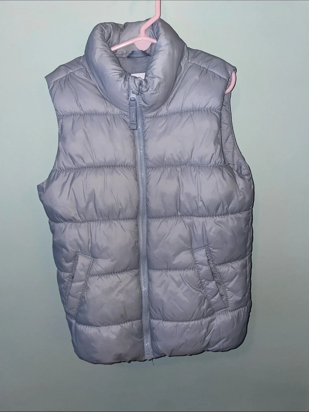 Old Navy Gray Quilted Puffer Vest for Kids